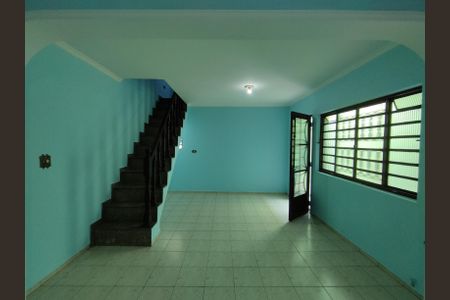 Casa para alugar com 160m², 2 quartos e 1 vaga Casa para alugar com 160m², 2 quartos e 1 vagaSala
