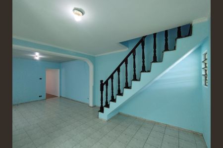 Casa para alugar com 160m², 2 quartos e 1 vaga Casa para alugar com 160m², 2 quartos e 1 vagaSala