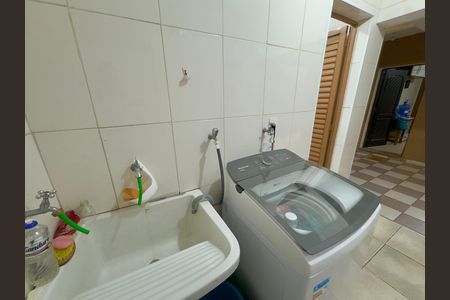Casa à venda com 133m², 3 quartos e 2 vagas Casa à venda com 133m², 3 quartos e 2 vagasÁrea de Serviço