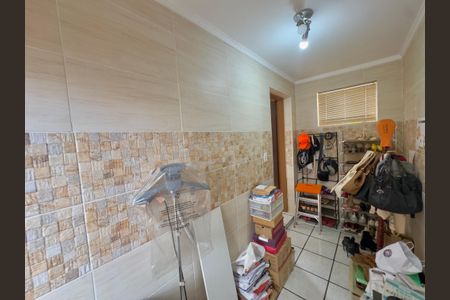 Casa à venda com 133m², 3 quartos e 2 vagas Casa à venda com 133m², 3 quartos e 2 vagasCloset do quarto 2