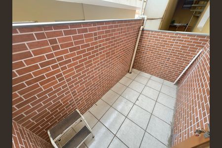 Casa à venda com 133m², 3 quartos e 2 vagas Casa à venda com 133m², 3 quartos e 2 vagasÁrea externa