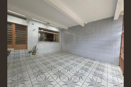 Casa à venda com 133m², 3 quartos e 2 vagas Casa à venda com 133m², 3 quartos e 2 vagasGaragem