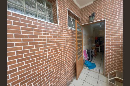 Casa à venda com 133m², 3 quartos e 2 vagas Casa à venda com 133m², 3 quartos e 2 vagasÁrea externa
