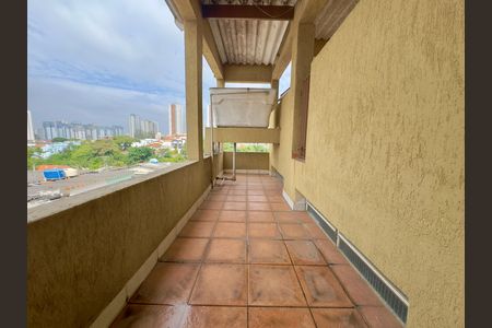 Casa à venda com 133m², 3 quartos e 2 vagas Casa à venda com 133m², 3 quartos e 2 vagasTerraço