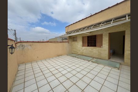 Casa à venda com 133m², 3 quartos e 2 vagas Casa à venda com 133m², 3 quartos e 2 vagasSacada