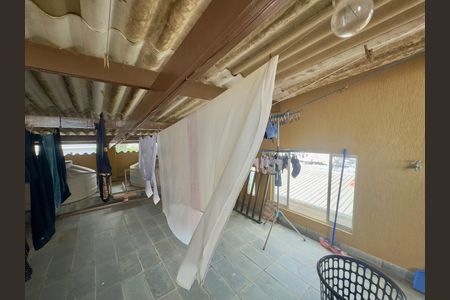 Casa à venda com 133m², 3 quartos e 2 vagas Casa à venda com 133m², 3 quartos e 2 vagasSótão