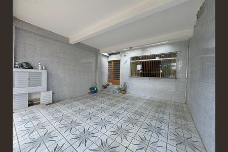 Casa à venda com 133m², 3 quartos e 2 vagas Casa à venda com 133m², 3 quartos e 2 vagasGaragem