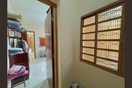 Casa à venda com 133m², 3 quartos e 2 vagas Casa à venda com 133m², 3 quartos e 2 vagasCloset quarto 1