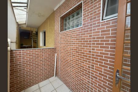 Casa à venda com 133m², 3 quartos e 2 vagas Casa à venda com 133m², 3 quartos e 2 vagasÁrea externa
