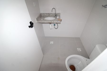 Apartamento à venda com 37m², 2 quartos e sem vagaBanheiro