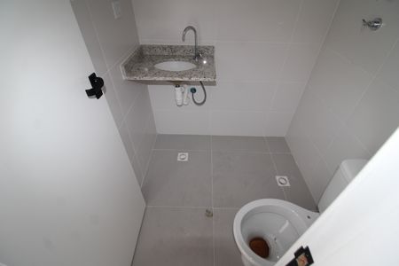 Apartamento à venda com 37m², 2 quartos e sem vagaBanheiro