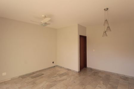 Sala de apartamento para alugar com 3 quartos, 100m² em Dona Clara, Belo Horizonte