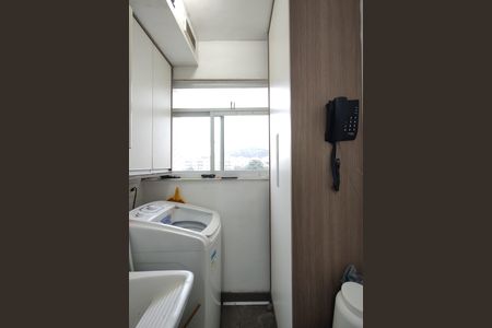 Apartamento à venda com 56m², 2 quartos e 1 vagaÁrea de Serviço