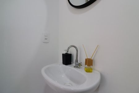 Apartamento para alugar com 54m², 2 quartos e sem vagaBanheiro