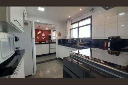 Apartamento à venda com 379m², 4 quartos e 4 vagas