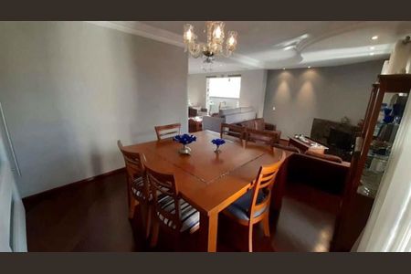 Apartamento à venda com 379m², 4 quartos e 4 vagas