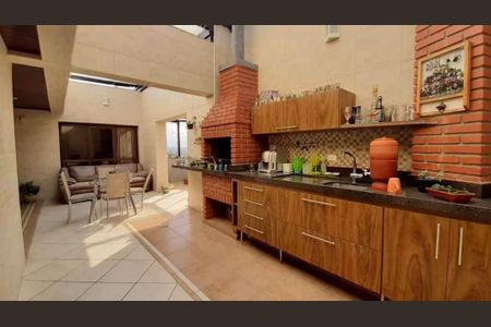Apartamento à venda com 379m², 4 quartos e 4 vagas
