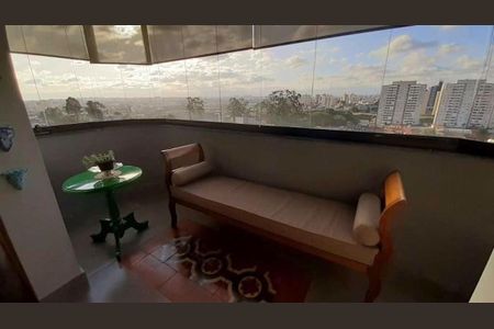 Apartamento à venda com 379m², 4 quartos e 4 vagas