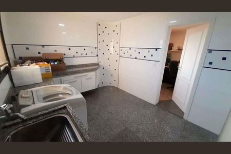 Apartamento à venda com 379m², 4 quartos e 4 vagas