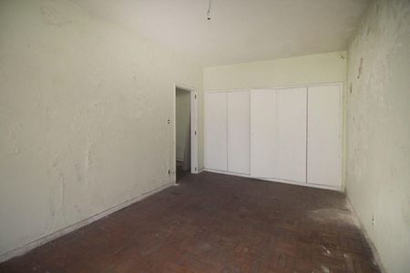Casa à venda com 476m², 3 quartos e 5 vagas