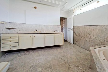Casa à venda com 476m², 3 quartos e 5 vagas