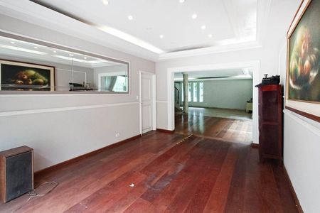 Casa à venda com 476m², 3 quartos e 5 vagas