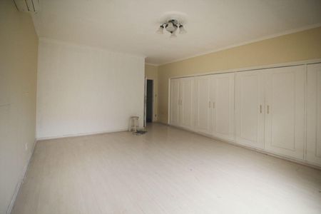 Casa à venda com 476m², 3 quartos e 5 vagas