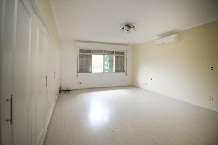 Casa à venda com 476m², 3 quartos e 5 vagas