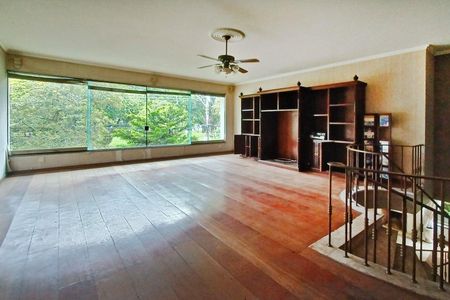 Casa à venda com 476m², 3 quartos e 5 vagas