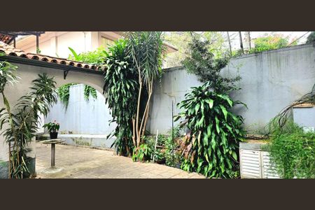Casa à venda com 250m², 3 quartos e 3 vagas