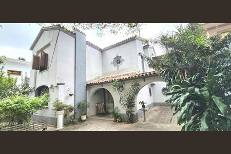 Casa à venda com 250m², 3 quartos e 3 vagas