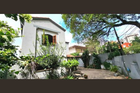 Casa à venda com 250m², 3 quartos e 3 vagas