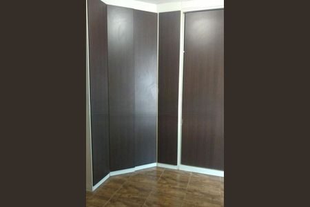 Casa à venda com 4 quartos, 180m² em Jardim Bonito, São Paulo