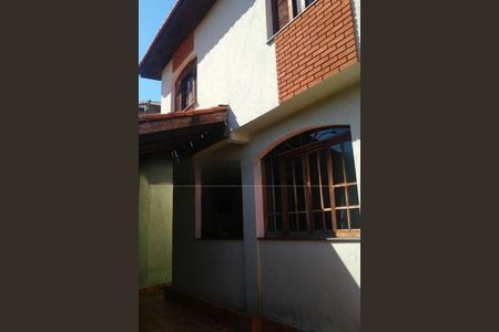 Casa à venda com 180m², 4 quartos e 4 vagas