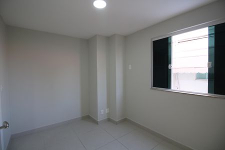 Casa de condomínio à venda com 150m², 4 quartos e 1 vagaQuarto 2