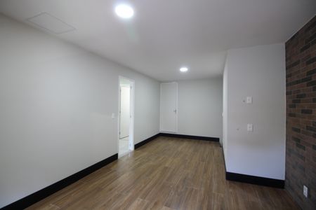 Casa de condomínio à venda com 150m², 4 quartos e 1 vagaSala 2