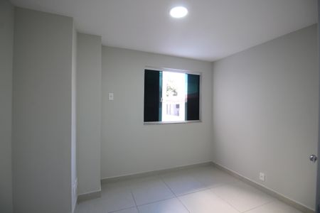 Casa de condomínio à venda com 150m², 4 quartos e 1 vagaQuarto 2