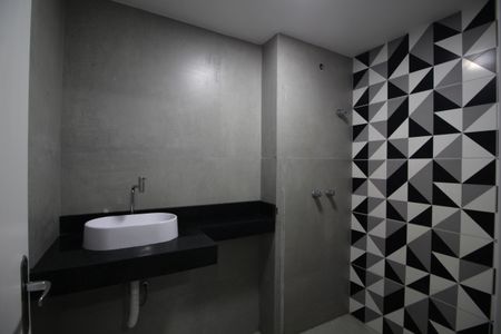Casa de condomínio à venda com 150m², 4 quartos e 1 vagaBanheiro Social