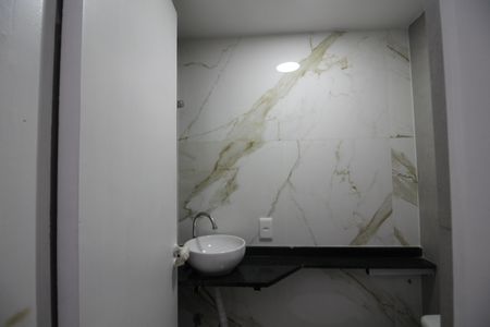Casa de condomínio à venda com 150m², 4 quartos e 1 vagaLavabo