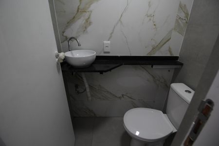 Casa de condomínio à venda com 150m², 4 quartos e 1 vagaLavabo