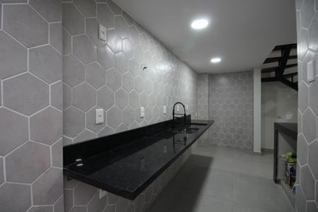 Casa de condomínio à venda com 150m², 4 quartos e 1 vagaCozinha