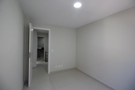 Casa de condomínio à venda com 150m², 4 quartos e 1 vagaQuarto 1