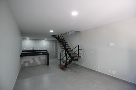 Sala 1 de casa de condomínio à venda com 4 quartos, 150m² em Taquara, Rio de Janeiro
