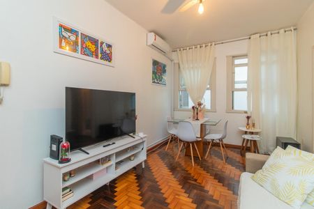 Apartamento à venda com 70m², 2 quartos e sem vagaSala