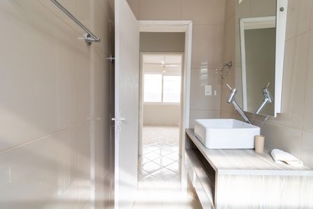 Banheiro de apartamento para alugar com 2 quartos, 78m² em Praia de Belas, Porto Alegre