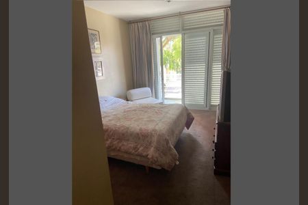 Apartamento à venda com 3 quartos, 247m² em Vila Alexandria, São Paulo