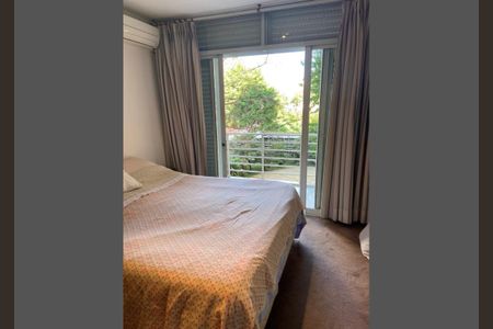 Apartamento à venda com 3 quartos, 247m² em Vila Alexandria, São Paulo