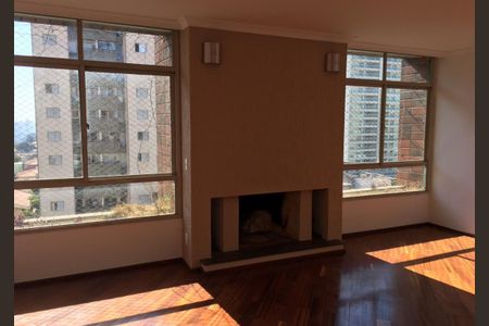 Apartamento à venda com 3 quartos, 247m² em Vila Alexandria, São Paulo