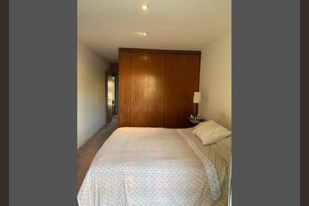 Apartamento à venda com 3 quartos, 247m² em Vila Alexandria, São Paulo