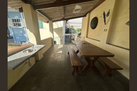 Casa à venda com 232m², 3 quartos e 5 vagas